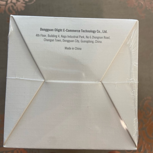 Olight Obulb Plus, touch switch light orb app control, new in package - Picture 5 of 6